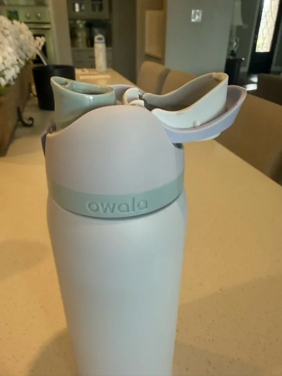 Owala Water Bottle - Picture 3 of 5
